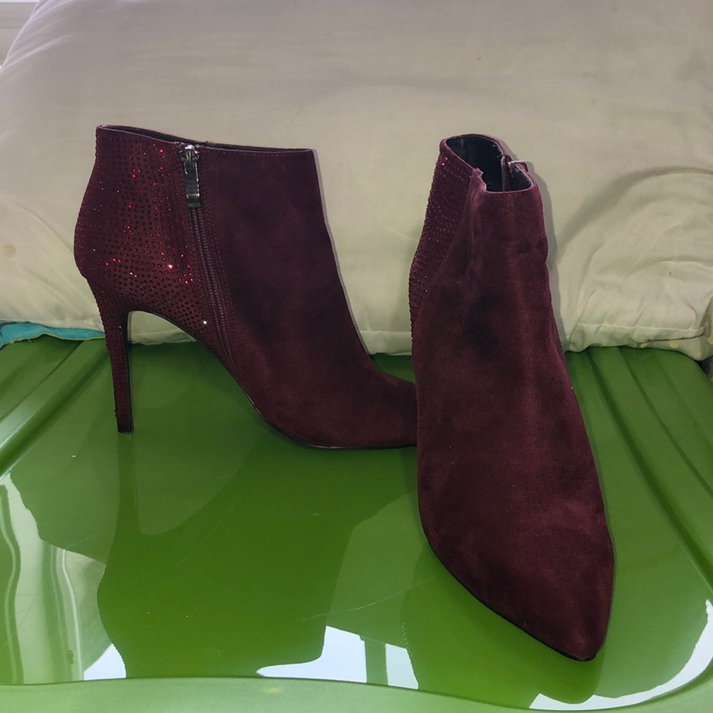 High heels Le chateau